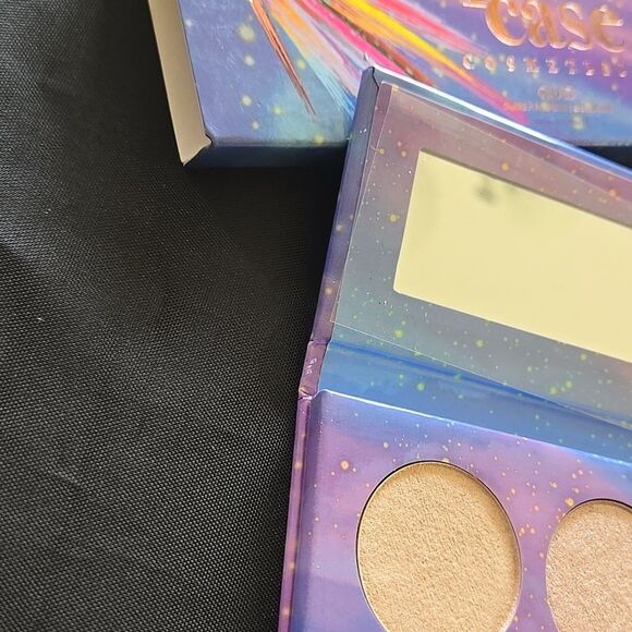 Space Case Cosmetics Eyeshadow Quad With Mirror Case And Makeup Cosmetics Beauty - Picture 13 of 16